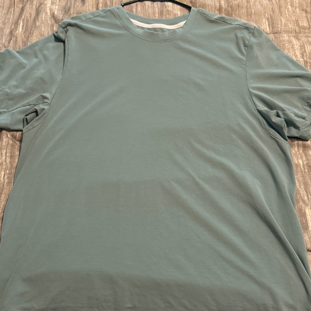 Lululemon Zeroed In XL Light Green Shirt Men’s